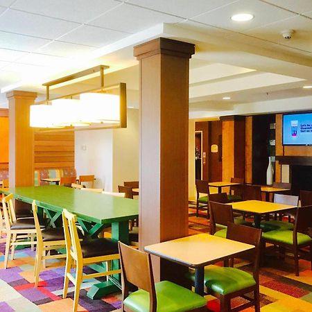 Fairfield Inn And Suites Sacramento Airport Natomas Exterior photo